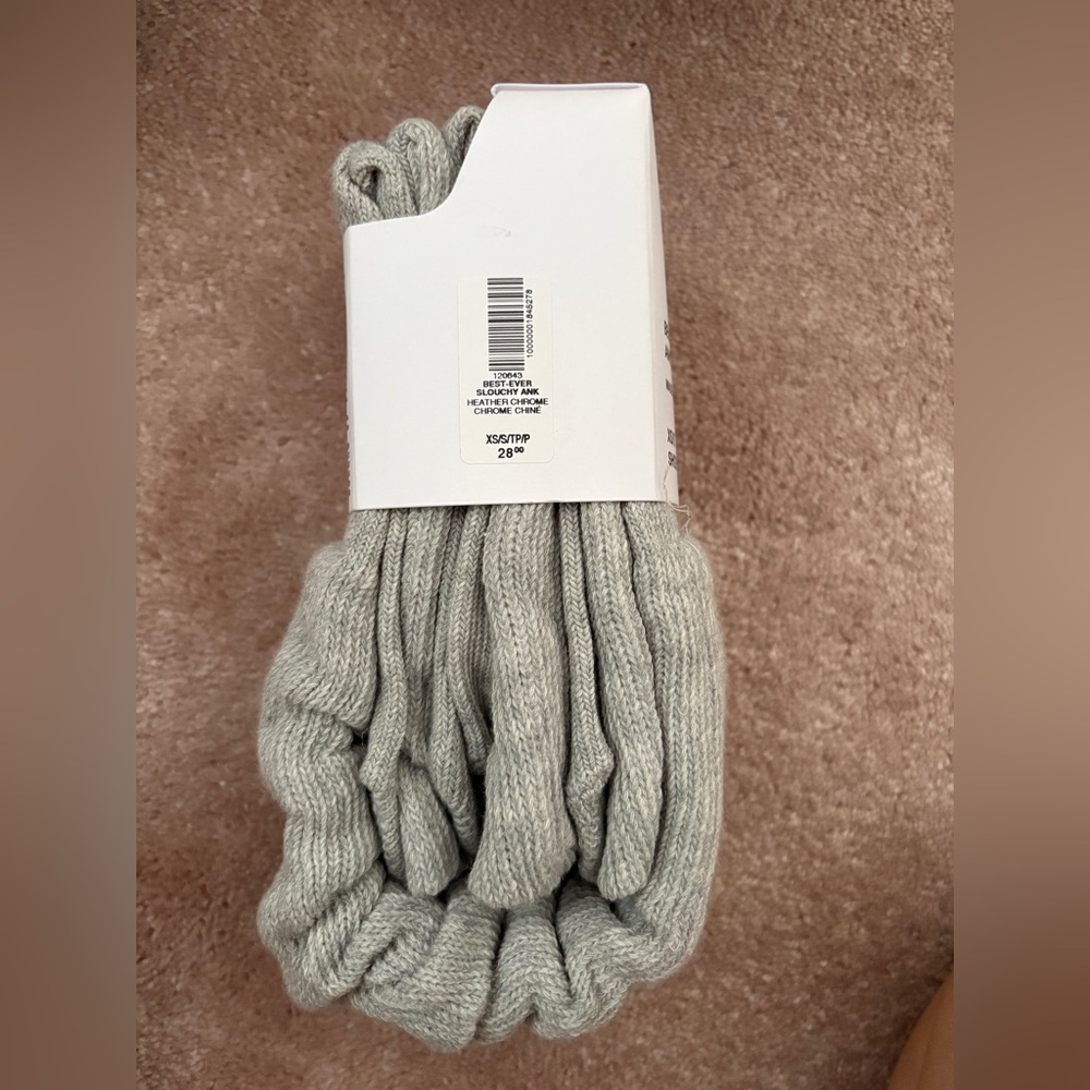 TNA Light Gray Slouchy Ankle Socks - Picture 2 of 3